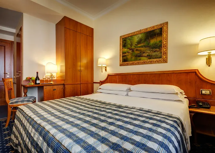 Отель Amalfi 3*